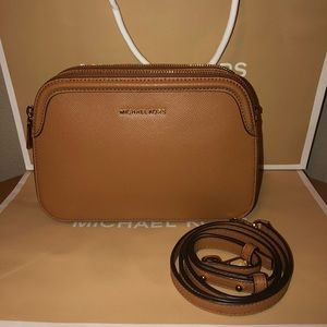 Michael Kors. Houston xbody